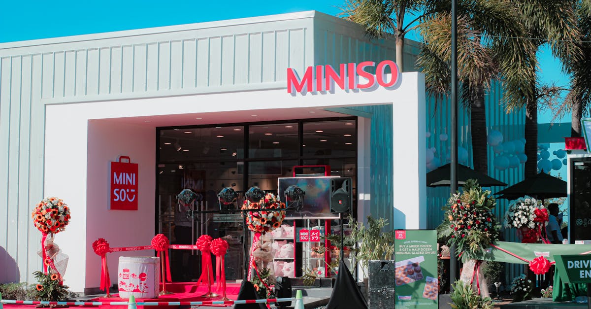 consumer spending illustration