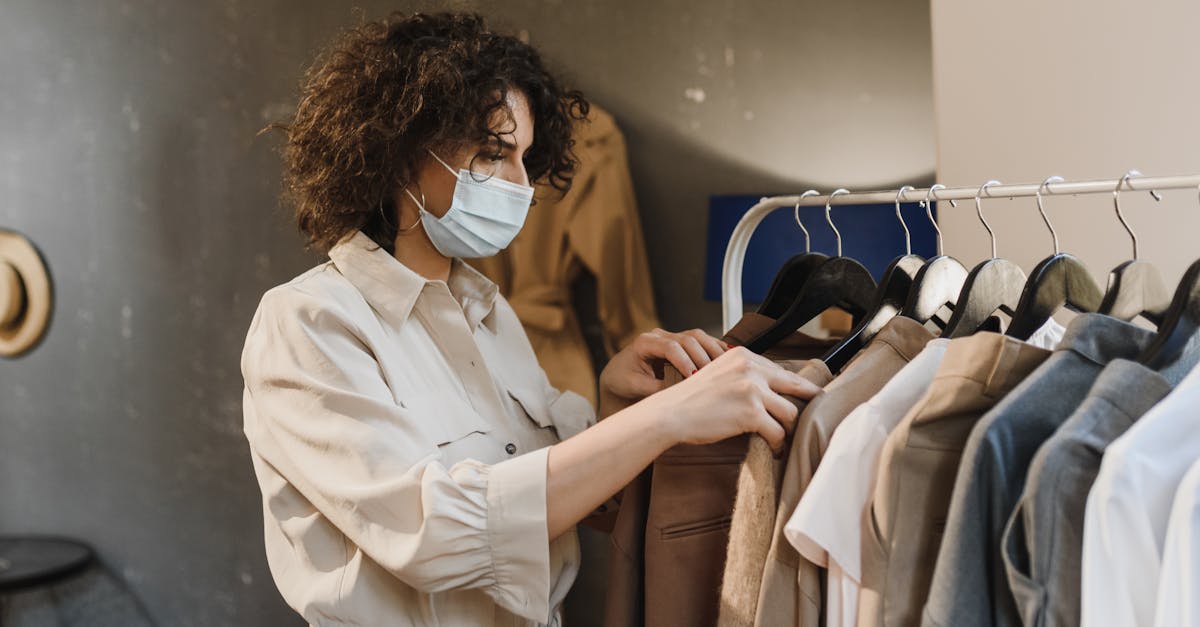 consumer spending illustration