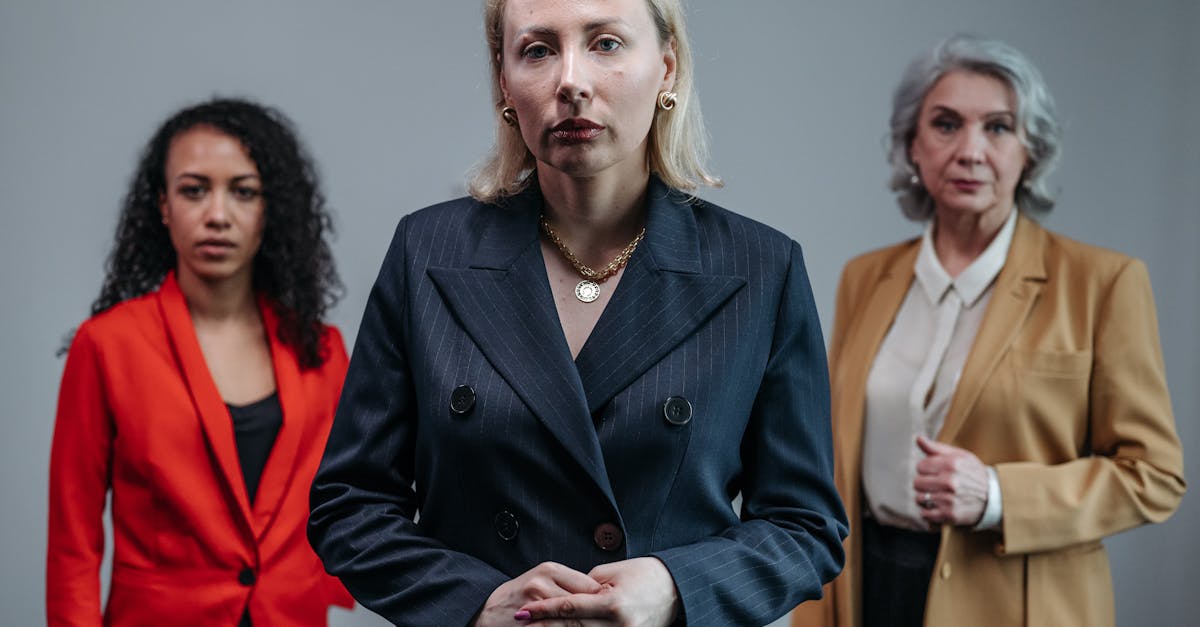 immigration economy illustration