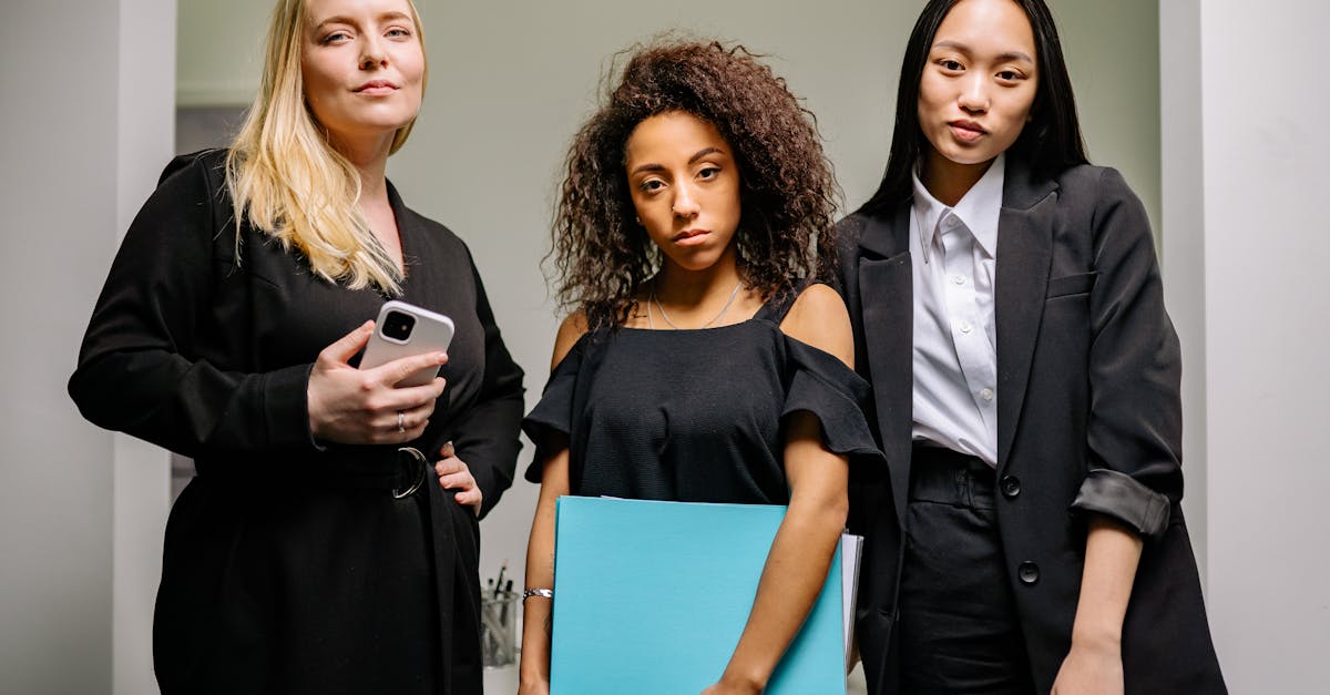 immigration economy illustration