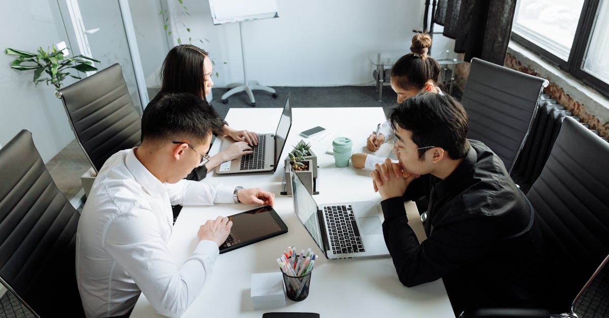 labor market illustration